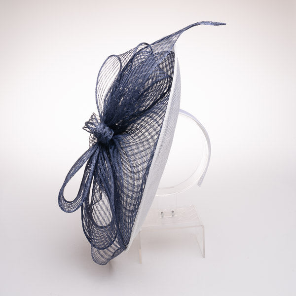 Saucer with Bow