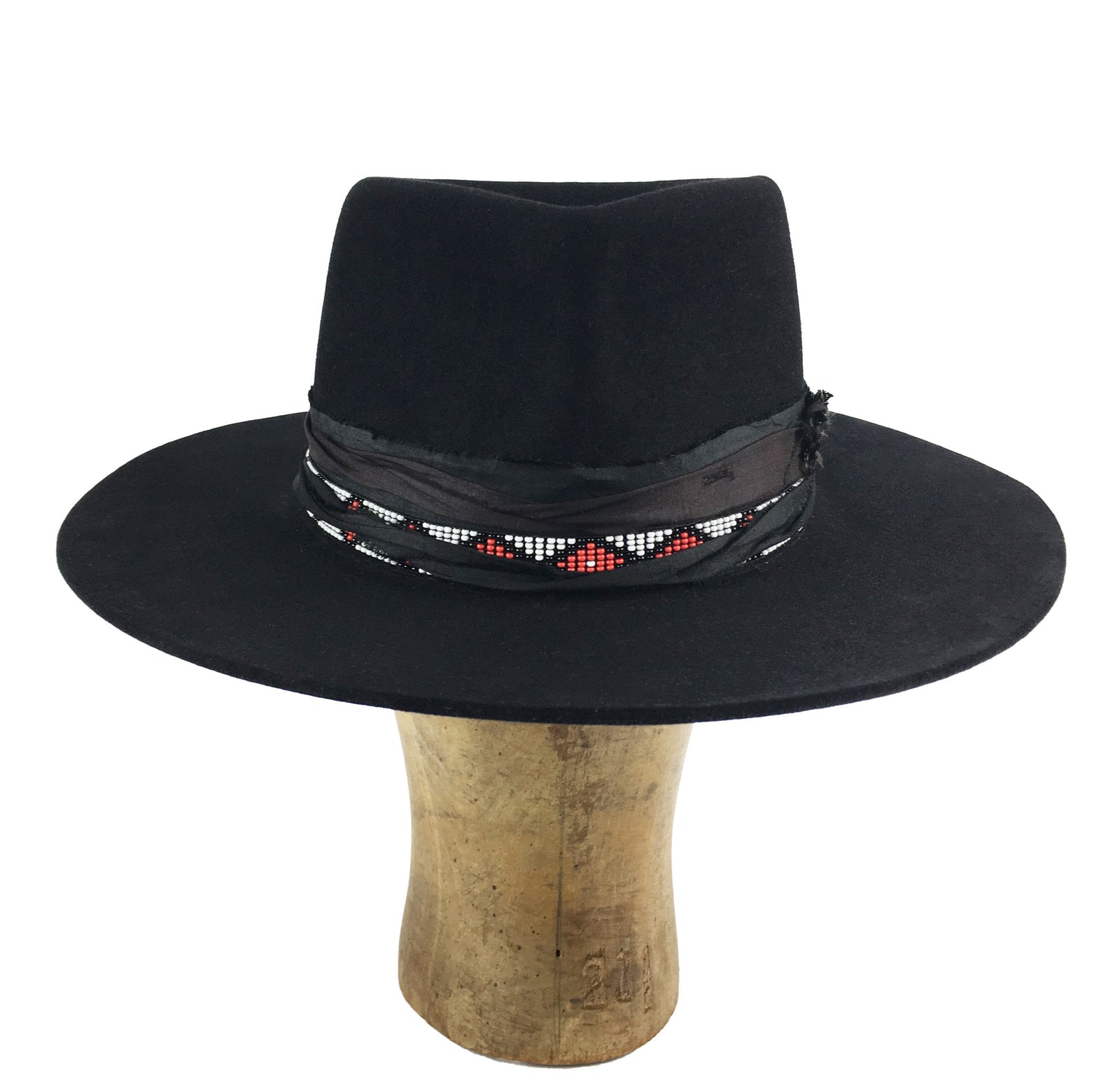 "beaded bandit" 7 1/4 - 7 3/8