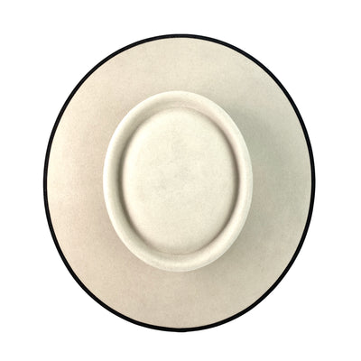 "flats, curves, & cons" 7 1/2