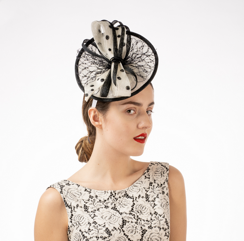 polka dot ~ ivory / black