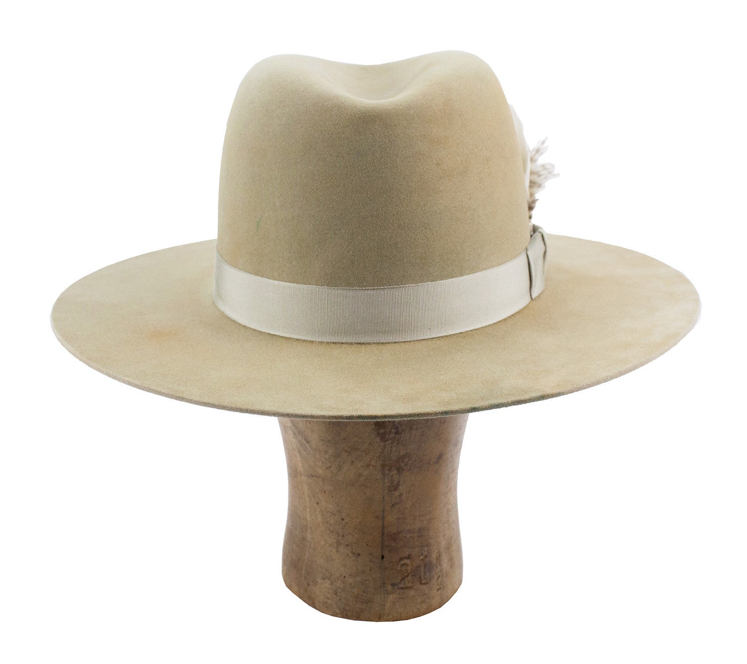 "western gentleman"  7 3/8